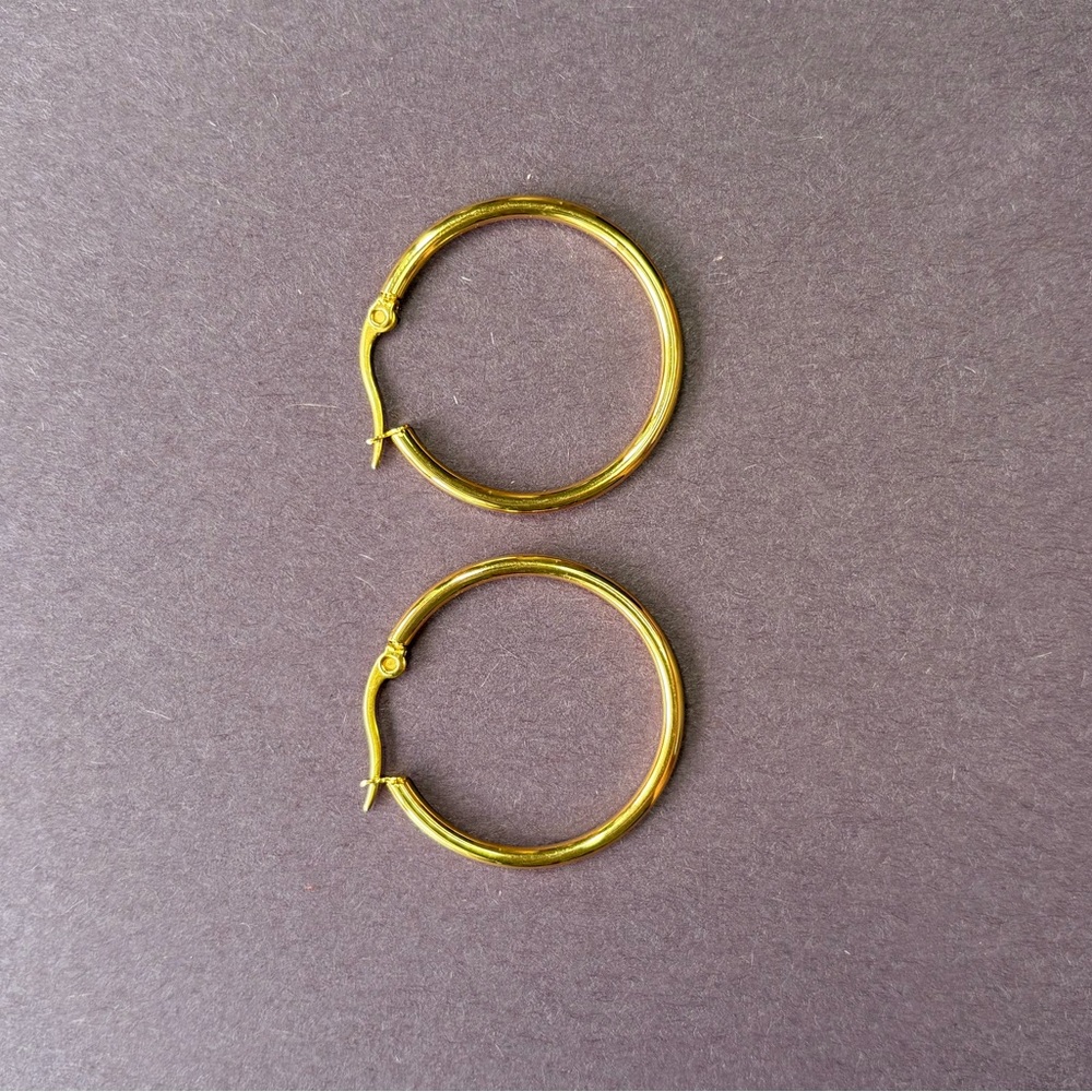 Ellie Vail Gold Medium Hoop Earrings - Picture 6 of 6